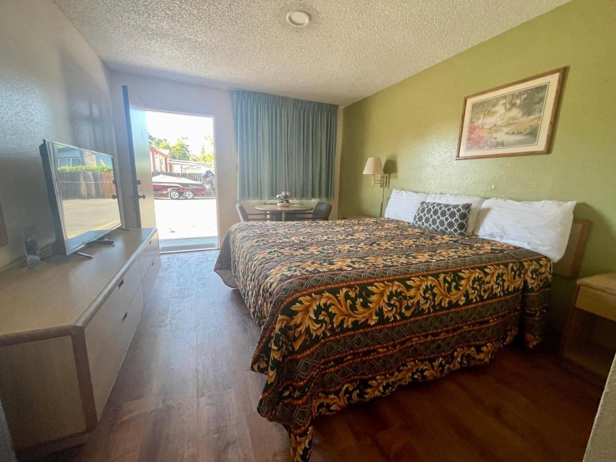 Regency Inn Lakeport Exterior foto