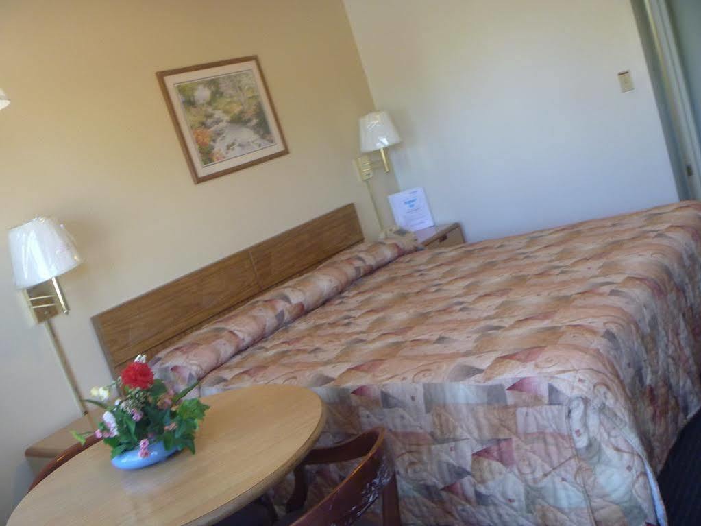 Regency Inn Lakeport Exterior foto